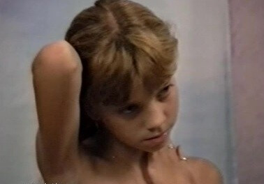 Naturistin: Julia Akt Dessous - The sacred nature of the nude human form among naturists