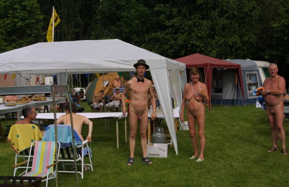 Holland Nature Home Stay pics - Family nudism in the 21st century