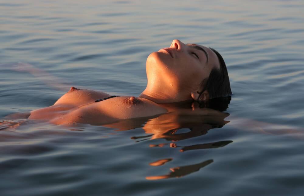Sunlight Water to the Night pics - Peoples perceptions of nudists