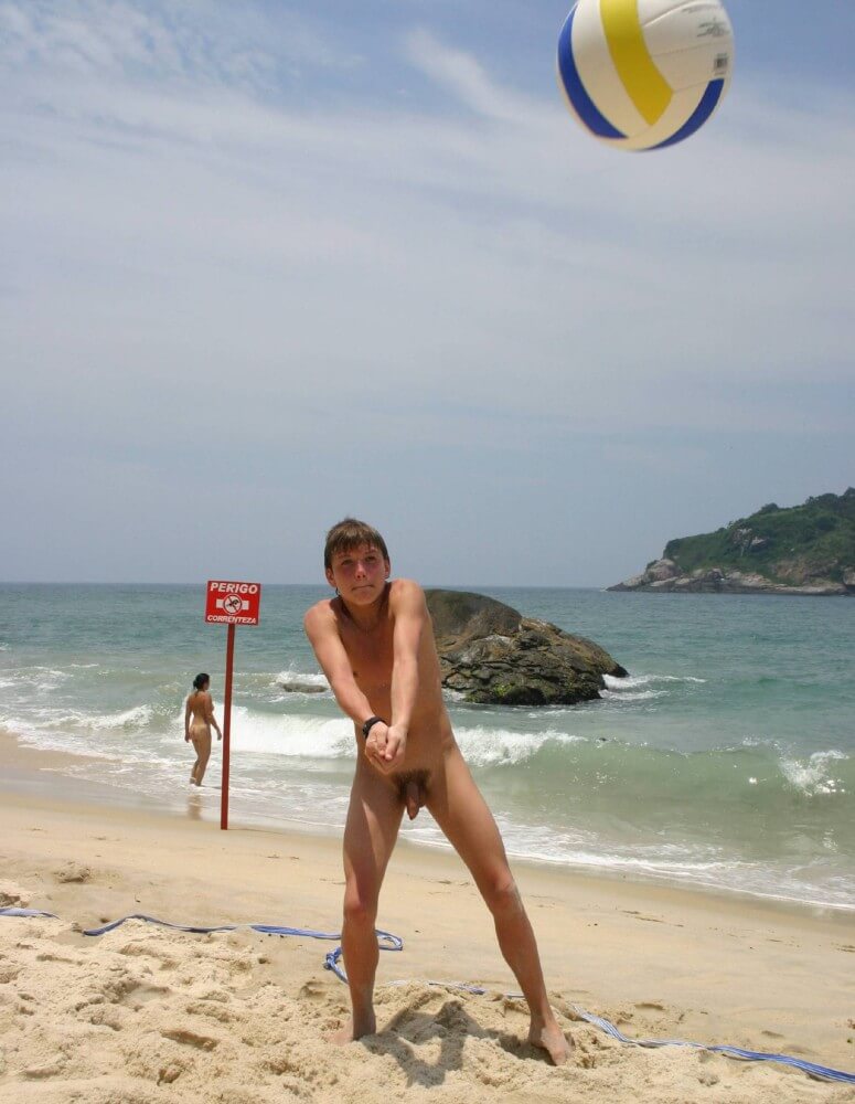 Brazilian val-ball goddess - The lifestyle of naturist advocates and their community