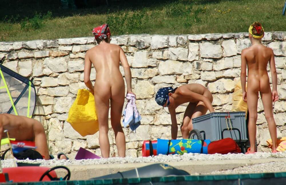 Sporty and Athletic Sands gallery - Nudism is a lifestyle in harmony with nature