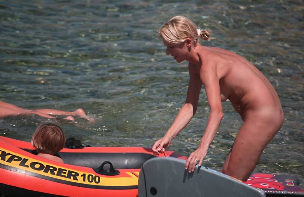 Red Boating for Two Nudists pics - People seek self-development and peace of mind through nudism