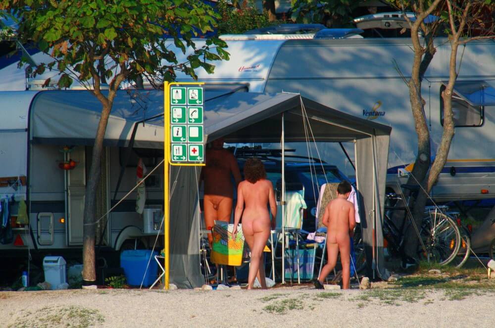 Ula FKK Camping photo gallery - For naturists, nudity is part of natural existence