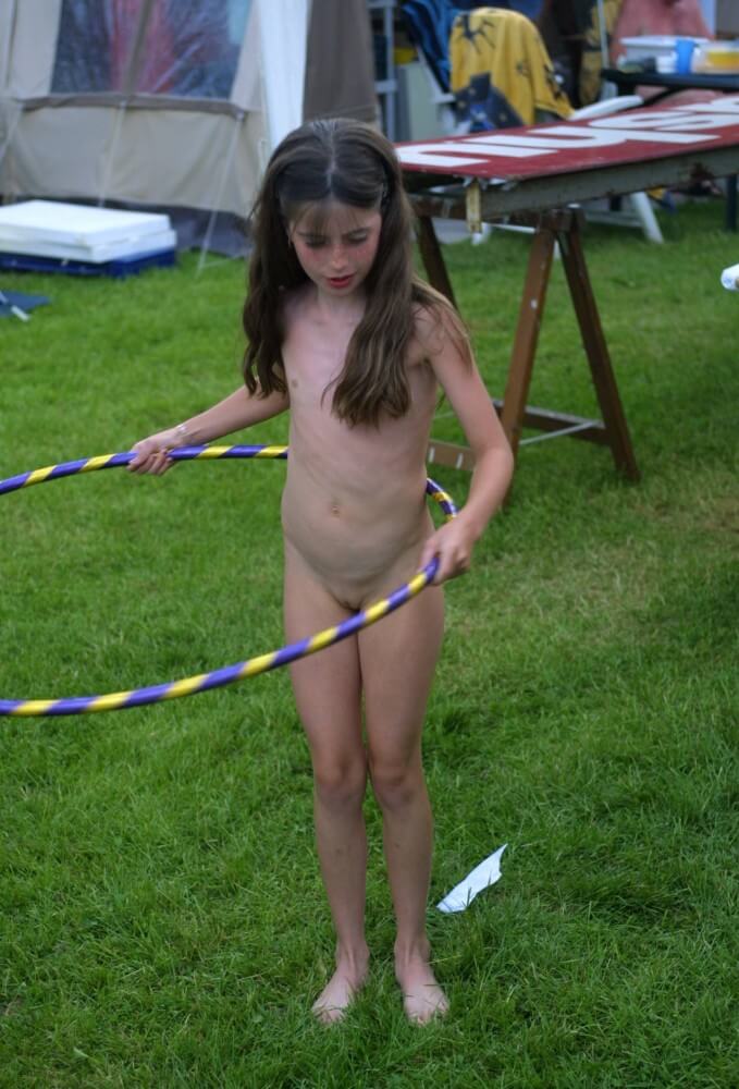 Holland Grass Hula Hoops pics - Only nudism and nothing else