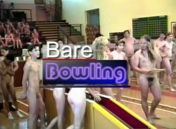 Enature - bare bowling - Nudism reduces self-consciousness