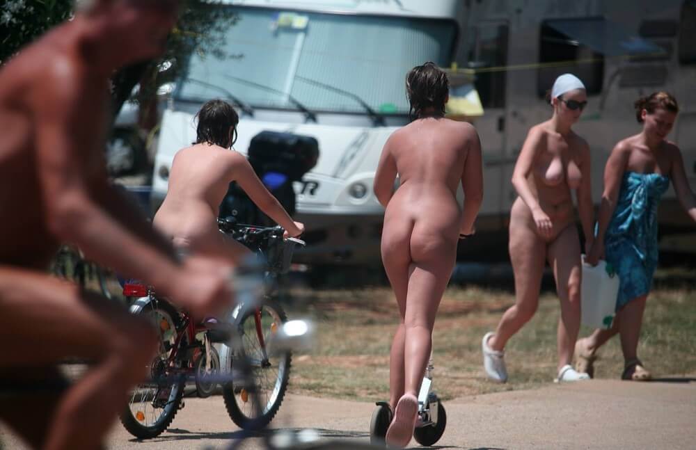 Park Misc Walks pics - Nature and nudism are the best home for a person