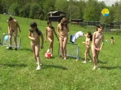 Naturist Freedom: Slide in the Summer - Naturist practices help us understand that the body is part of nature and its beauty