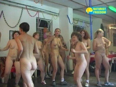 Naturist Freedom: Discotheque in a Cellar - The practice of nudity within a community