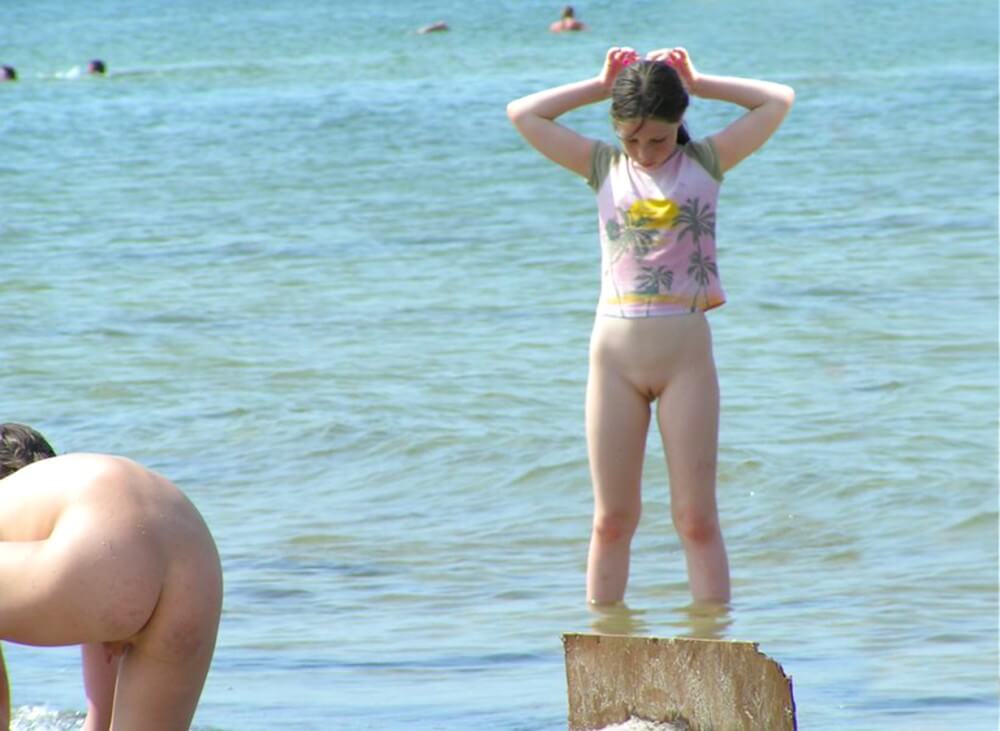 Crazy dirty girls - Nudity is perceived as a natural expression of life