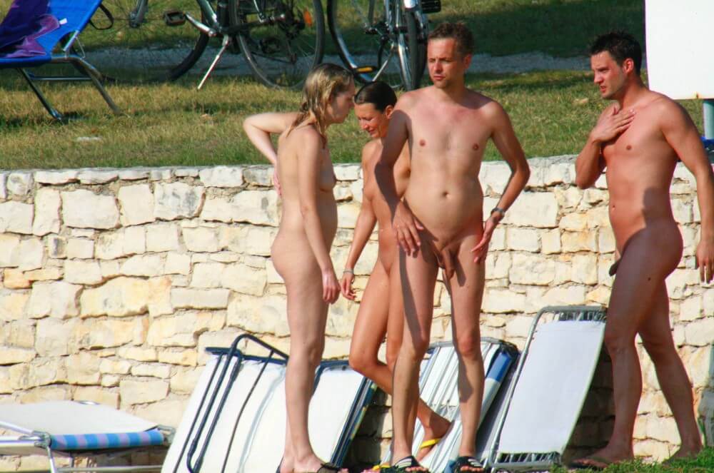 Ula FKK Couples Profile pics - Nudism is based on human nature