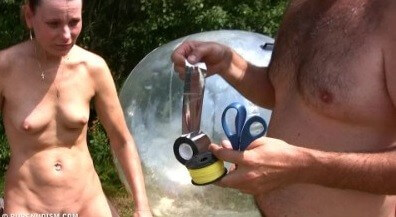 Daytime family picnic # 1 - The role of naturism in fostering a positive body image