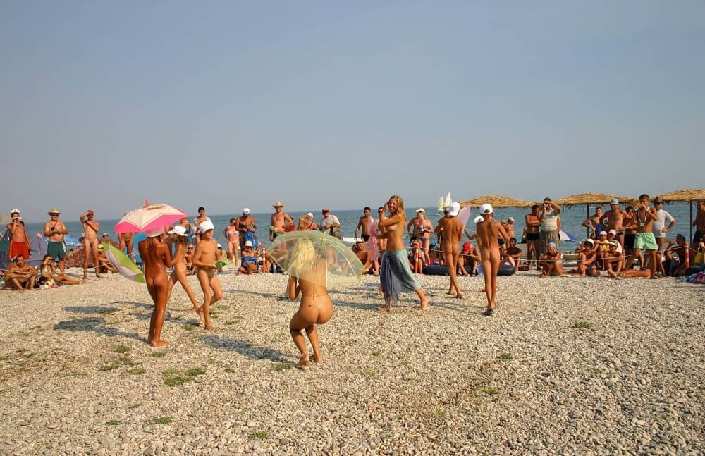 Ribbon and Umbrella Dance pics - Nudism supports freedom of self-expression and individuality