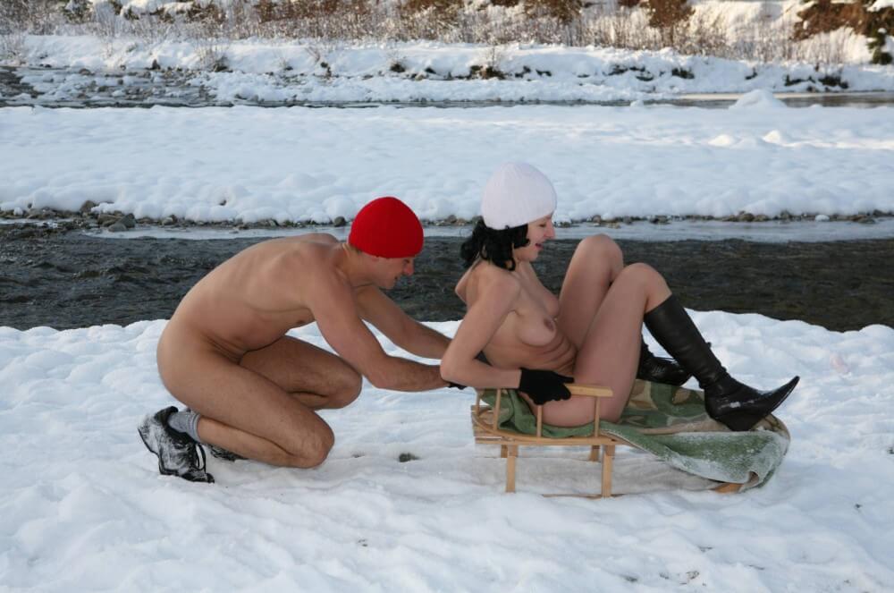 Naturist Girl Snow Day Couples Sled pics - Many naturists are members of Green parties or various environmental movements