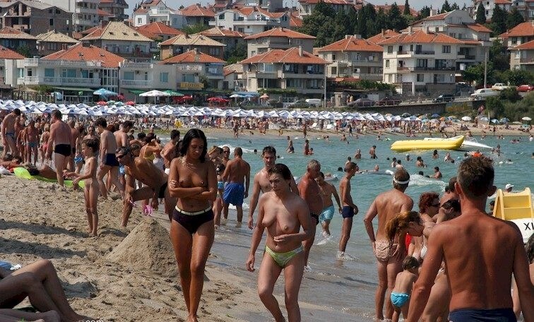 Enature - resort in solar Bulgaria - The emergence of naturism is linked to the name of Soren Sorensen