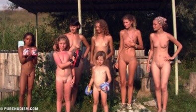 Coastral Paradise Full HD - Through naturism, people seek an opportunity to become closer to nature and to themselves