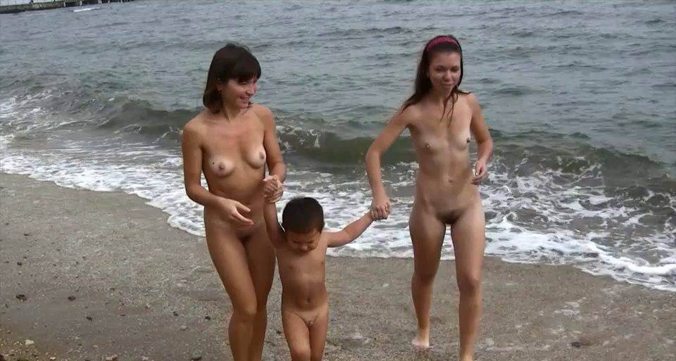 Land and Sea Naturism vol 1 - We began to practice nudism consciously