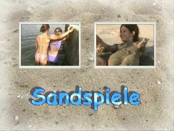 Naturistin: Sandspiele - Public nudism