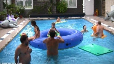 Piano pool and tennis Full HD - The role of naturism in fostering a positive body image