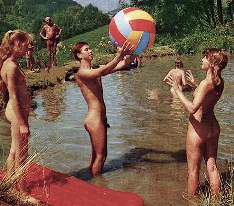 Vintage nudism photos - Nature and nudism are the best home for a person