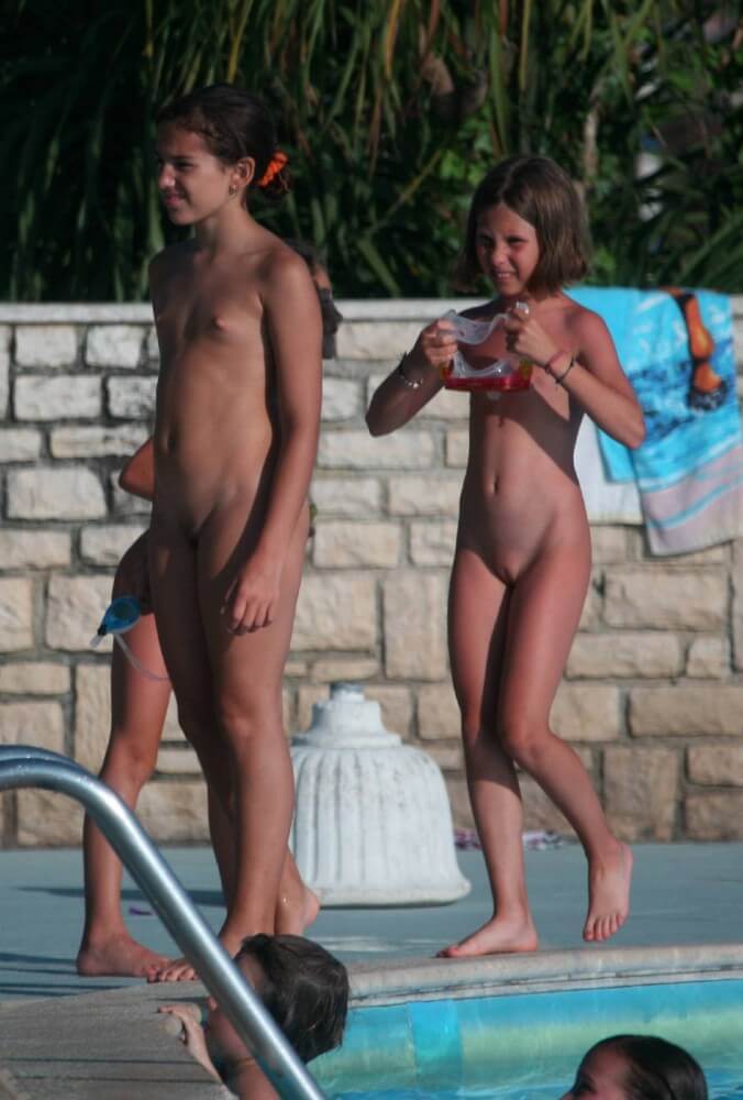 Two Poolside Nudist Girls pics - World Naturist Federation