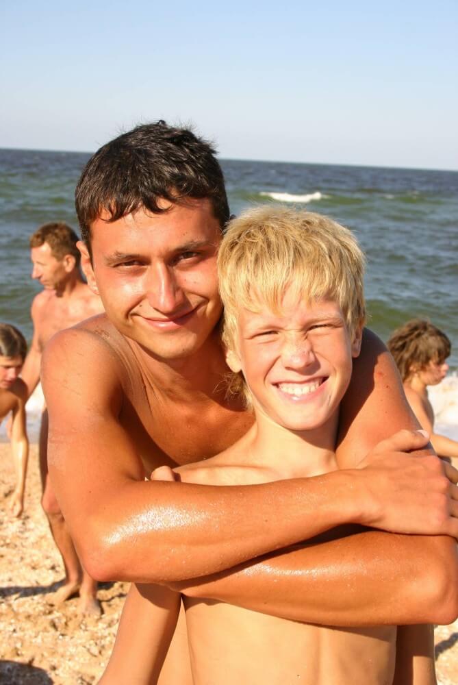 Naturist Group Pictures - Nudity should be natural