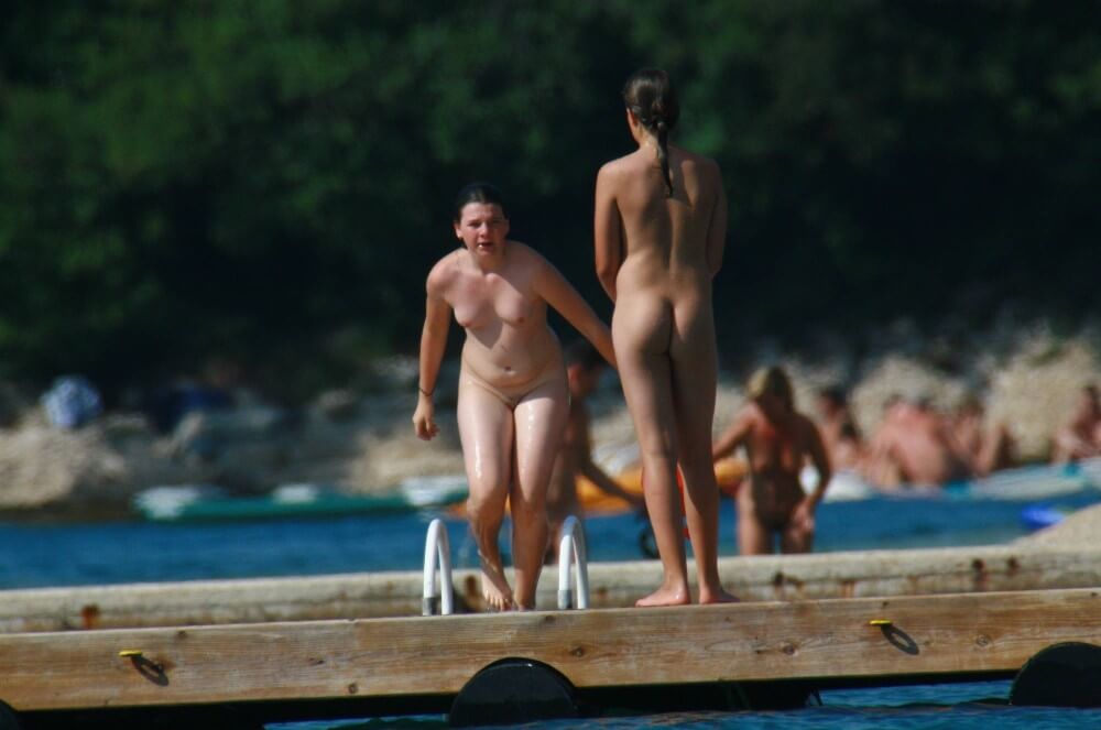 Wooden Island Freedom pics - Nudism promotes psychological and physical well-being